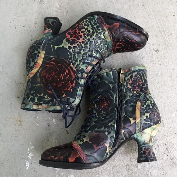 L’Artiste hand painted ankle boots - Picture 2 of 12